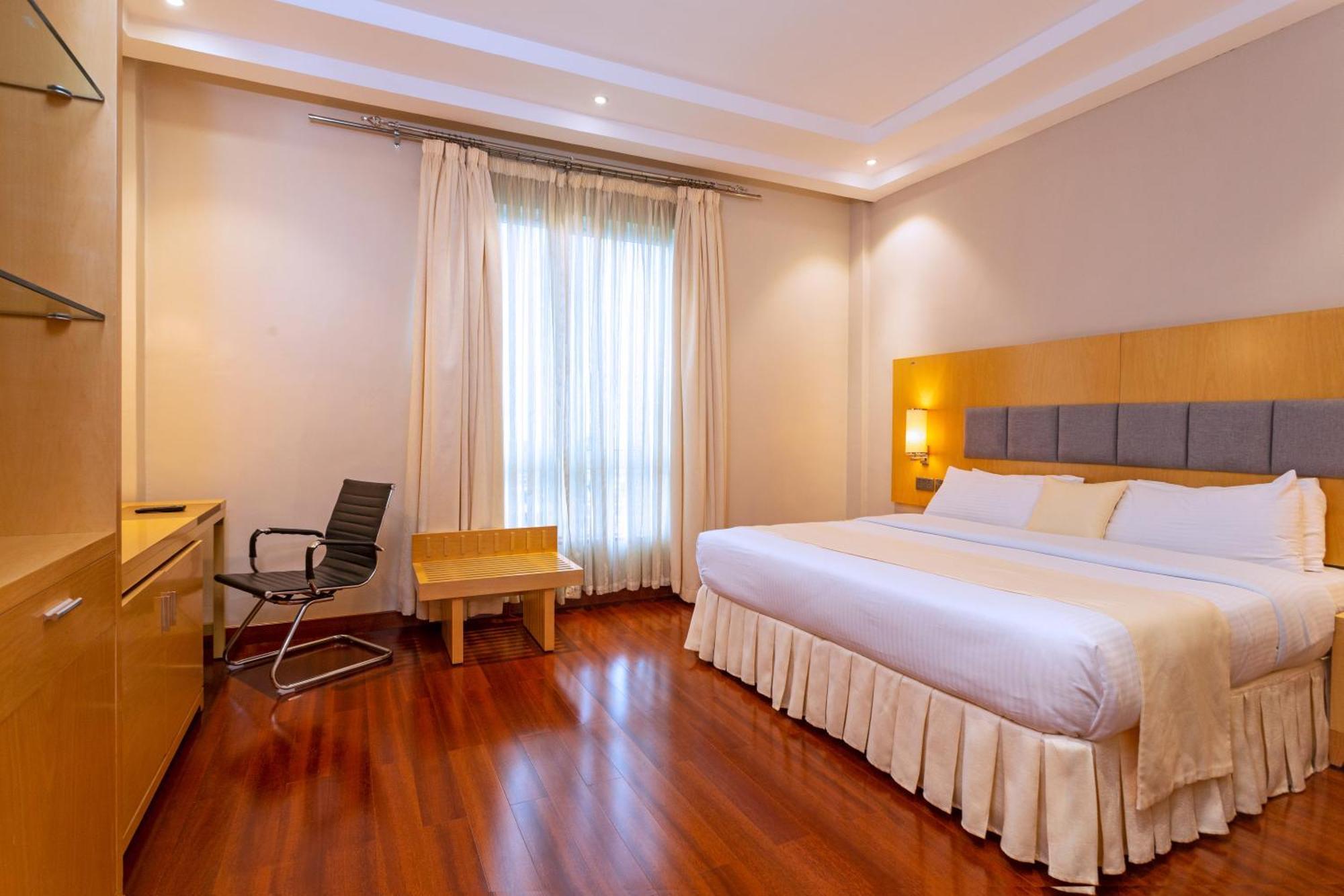 Three Steers Hotel Meru Exterior foto